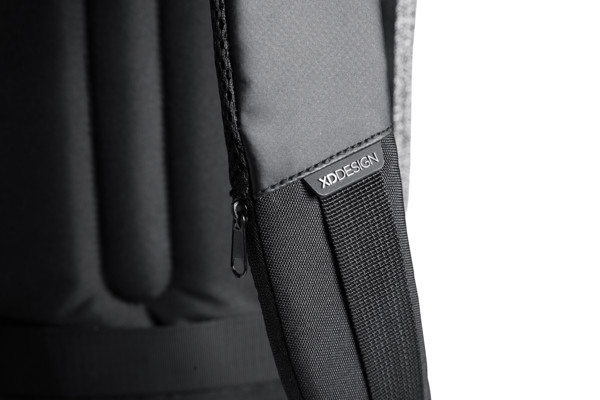 Xd Design backpack, anti-theft, cut-proof, 15.6”