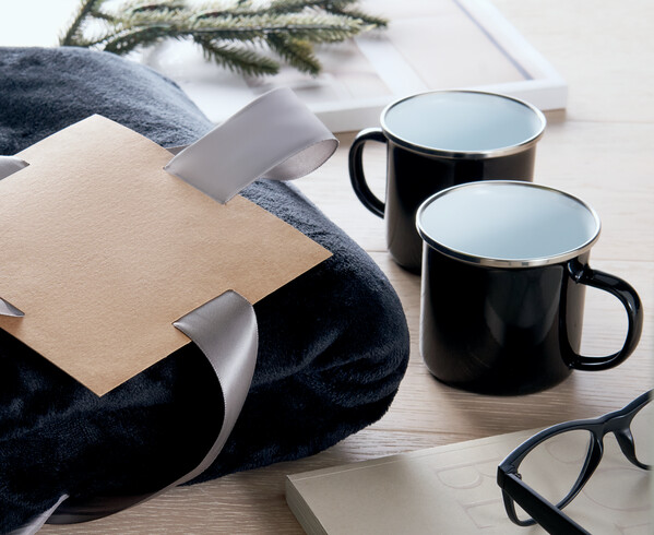 Fleece blanket & 2 mugs set Agradable