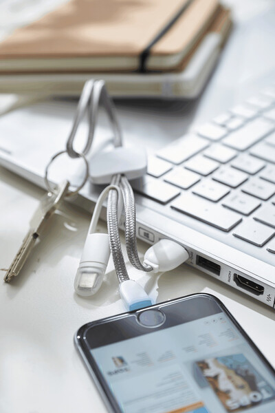 Charging Cable Announcer