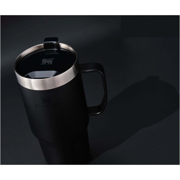 Caneca isolada Stanley Everyday Suburban 473 ml em aço inoxidável reciclado - Preto liso