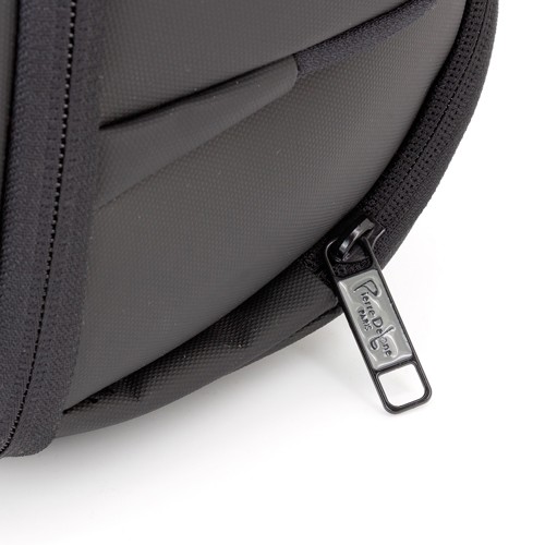 MOCHILA SEMI-RIGIDA "HOFMAN"