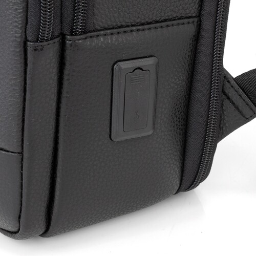 MOCHILA DE PELE PIERRE DELONE "BANKS"