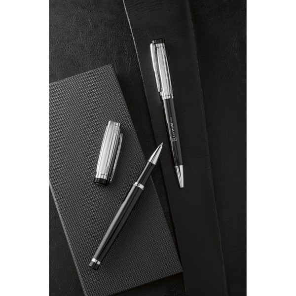 PS - ORLANDO. Metal Rollerball and ballpoint pen set with clip