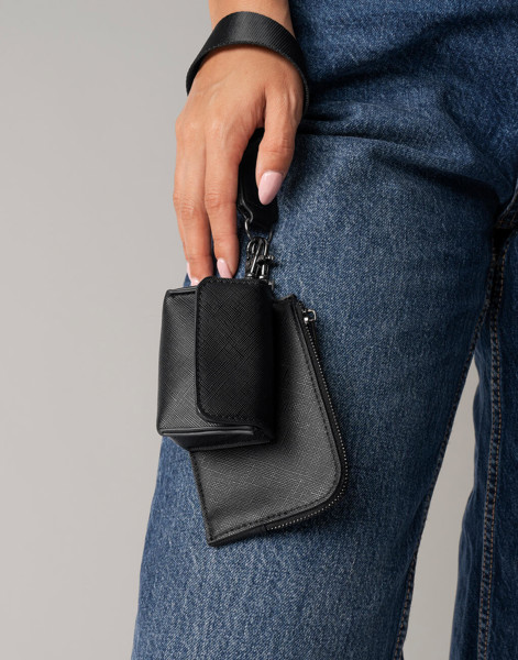 Boutique Pouch Wristlet - Oyster / ONE SIZE