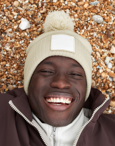 Berretto Con Pompon E Toppa Applicata - Olive Green / White / ONE SIZE