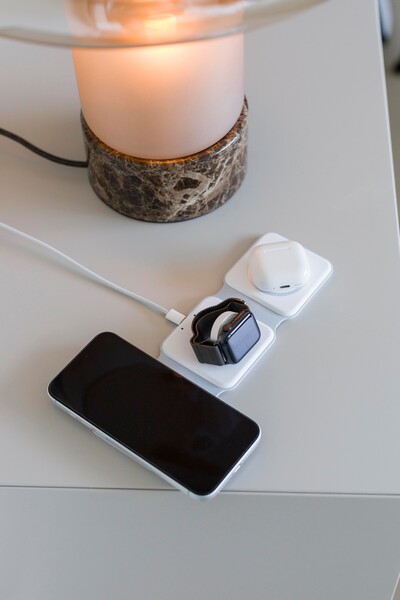Chargeur sans fil Trigo | Recyclé | 3-en-1 - blanc