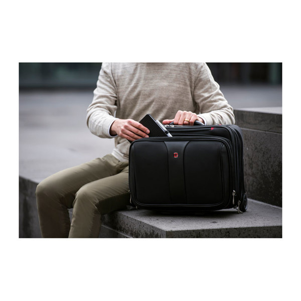 PATRIOT 17" 2pc Rolling Case