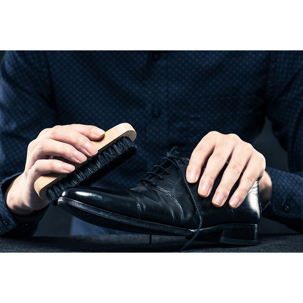 Derby shoe shine kit