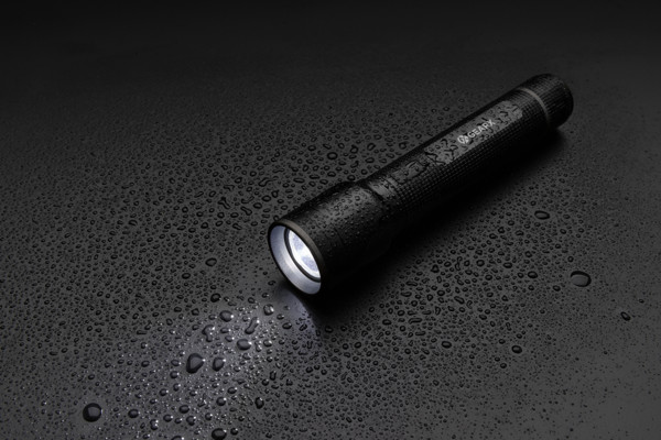 GearX torch 10W, 800 lumen, 2000 mAh battery