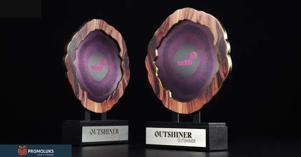 Trophies & Plakets - custom made