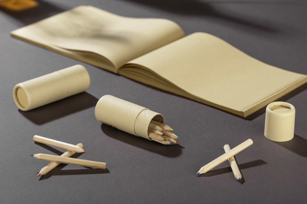 Crayons in a tube of 12 pcs. REDKO