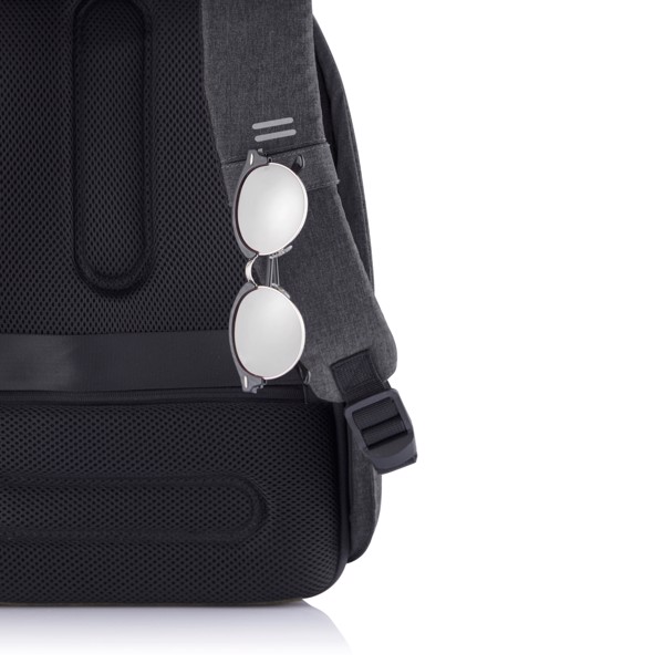 Nahrbtnik Xd Design Bobby Hero XL, USB, 17'' prenosnik - Črna / siva