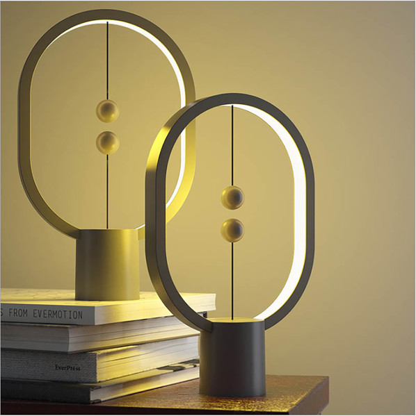 Stolní LED lampa - WHITE