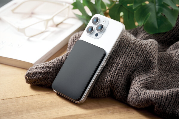 Slim magnetic power bank 20W Slimvolt