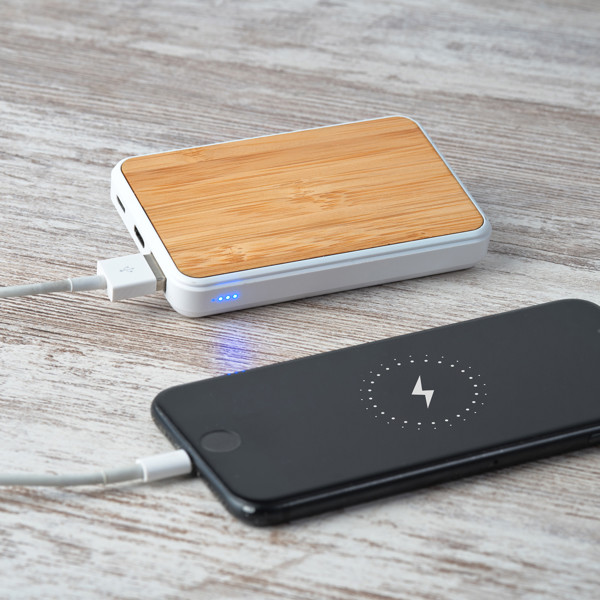Personalised bamboo and ABS power bank 5000 mAh with dual USB-C port