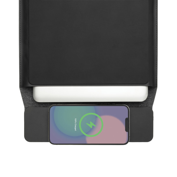 Swiss Peak 15W magnetic charging laptop sleeve 14-15,6"