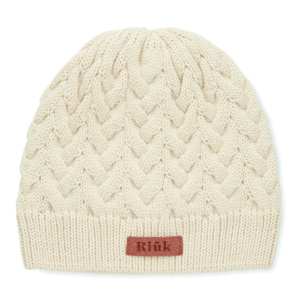 Cable knit beanie in RPET Katmai - Beige