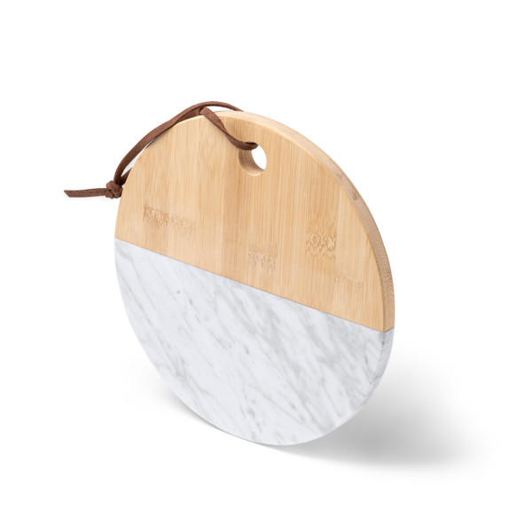 Personalised cutting board in bamboo and natural marble with faux leather strap