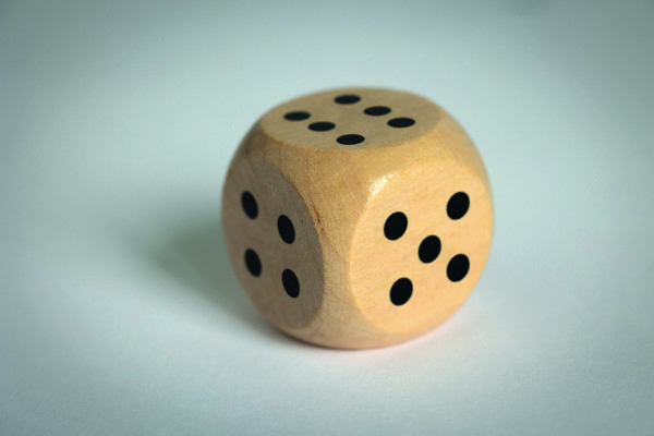 Schima fa dobókocka 3 cm Dadin