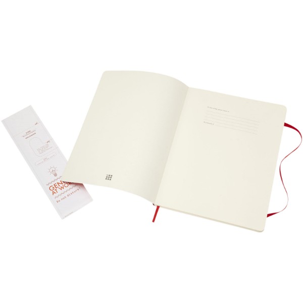 Blocco note Classic con copertina morbida, formato XL - pagina bianca - Scarlatto