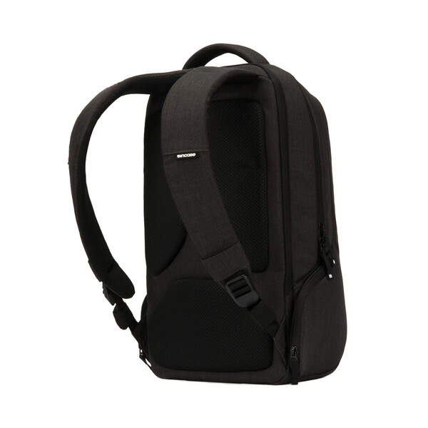 Incase ICON Slim Pack