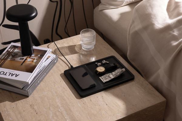 VINGA Timo RCS Desk-Charger und Ablage - Schwarz