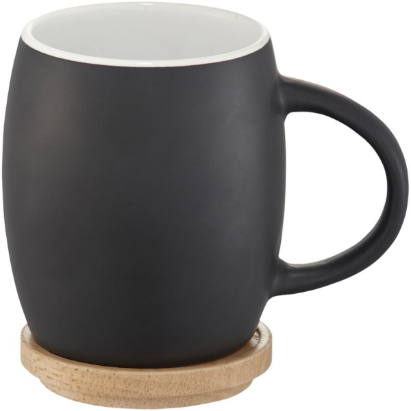 Hearth 400 ml ceramic mug with wooden coaster - Solid black / White