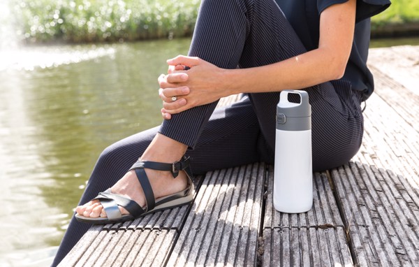 Hydrate leak proof lockable vacuum bottle - White