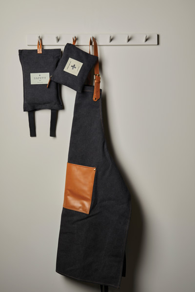 Vinga Asado apron, stonewashed canvas 500 gsm - Black