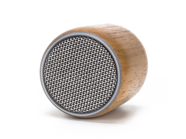 Bamboo bluetooth speaker