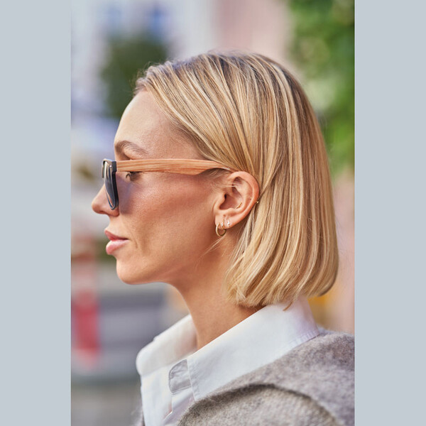 Sunglasses with wooden-look temples