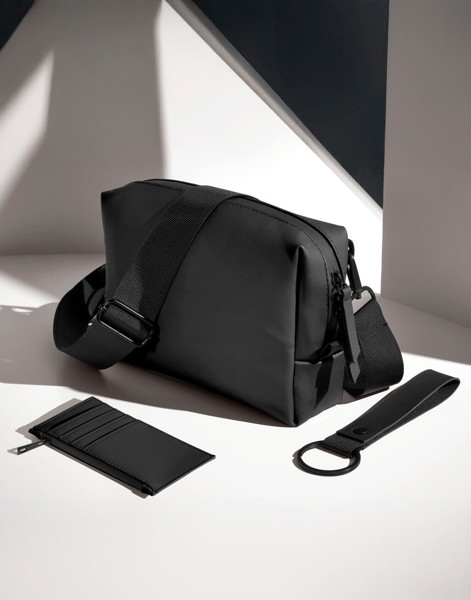 Matte Pu Card Holder - Black / ONE SIZE