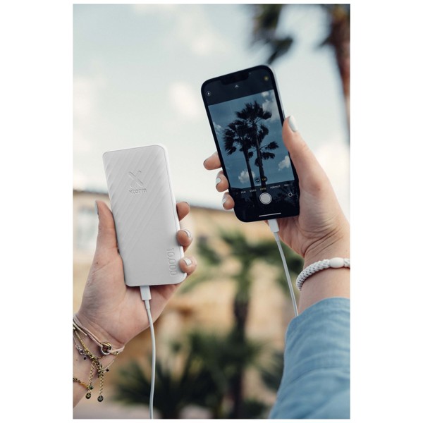 Xtorm XG210 Go2 15 W 10.000 mAh hurtigopladende powerbank - Hvid