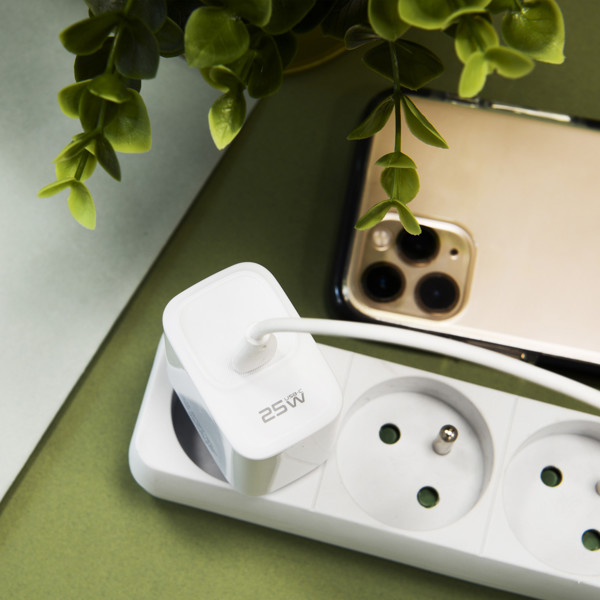 PIKA - CHARGEUR SECTEUR USB TYPE-C 25W - BLANC