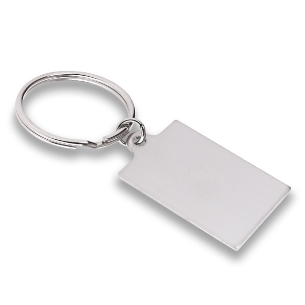 Visible metal keyring