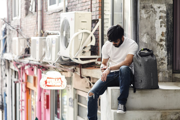 Urban anti-theft cut-proof backpack