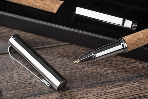 Writing set KANSAS