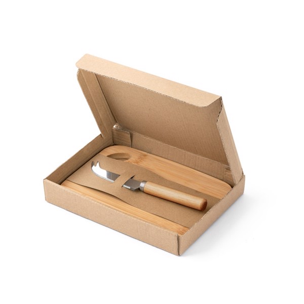 PS - CAPPERO. Set with board and cheese knife