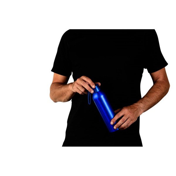 RIO. Garrafa em alumínio reciclado (100% rAL) com tampa em PP 600 mL - Azul
