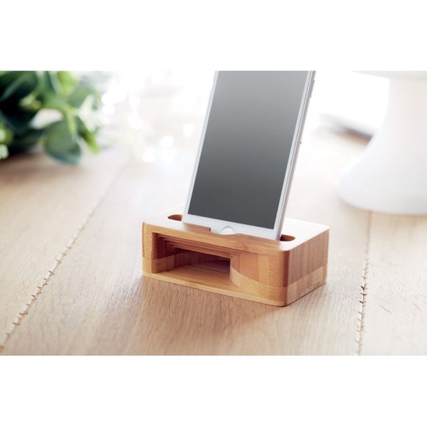 MB - Bamboo phone stand-amplifier Caracol