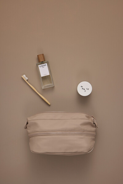 VINGA Baltimore Neo RCS expandable toiletry bag - Greige