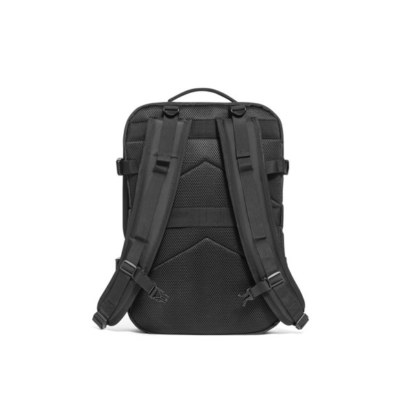 DALLAS. High-density recycled 600D polyester travel backpack for 17'3" laptop