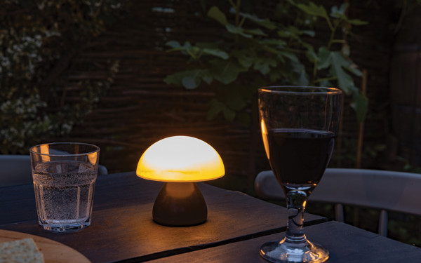 USB stolná lampa Luming z RCS recykl. plastu - Čierna