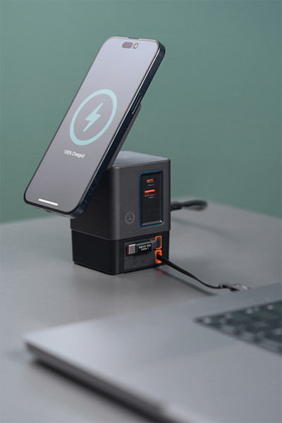 Chargeur 105W avec câbles Urban Vitamin Sacramento