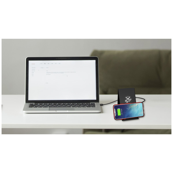 SCX.design W19 Nomad 10W foldable induction charger