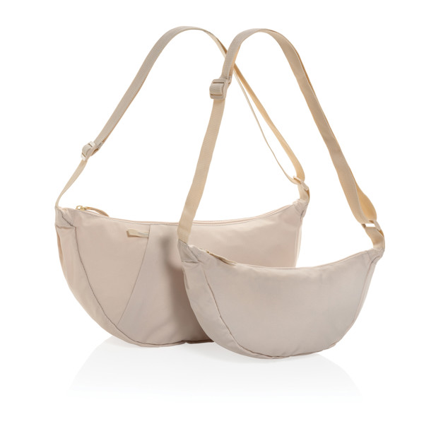 Crossbody Crescent XL z RPET AWARE™  ve tvaru půlměsíce - Béžová