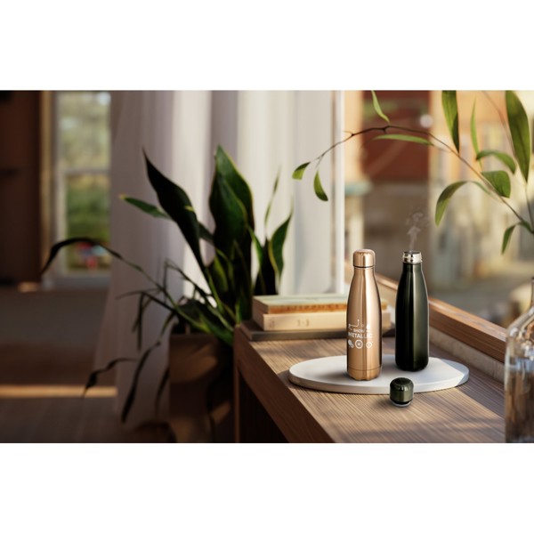 SHOW METALLIC. Gourde en acier inoxydable, finition métallique mate 510 ml - Gun Metal