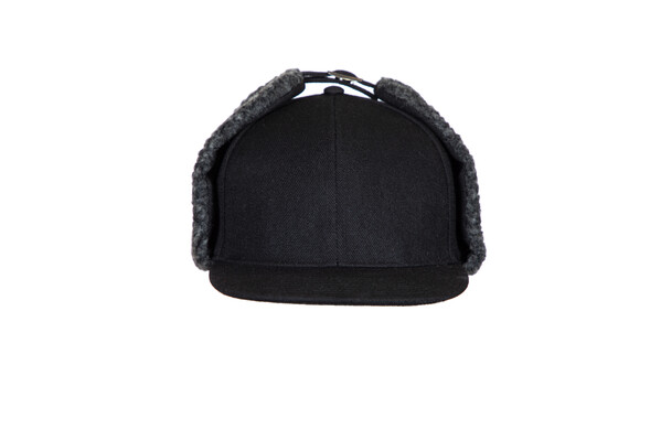 9082 Cap with earflaps BLACK ONE SIZE