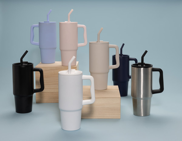Mug 900ml en acier inoxydable recyclé Embrace RCS - Bleu Marine
