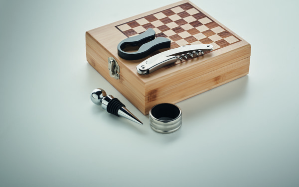 Chess board wine set Chesset